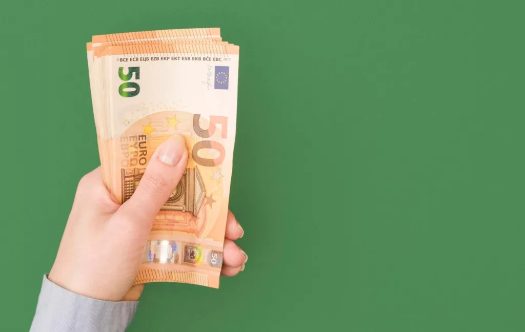 ¿Por qué opositar? Salario competitivo